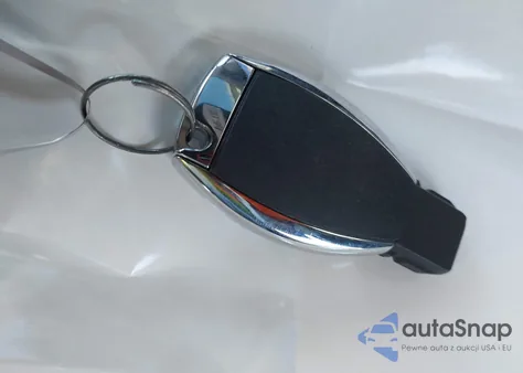 2016 Mercedes-Benz C 300 z USA, uszkodzony, nr VIN 55SWF4JB3GU144457